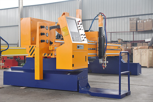 數(shù)控火焰切割機 數(shù)控火焰切割機