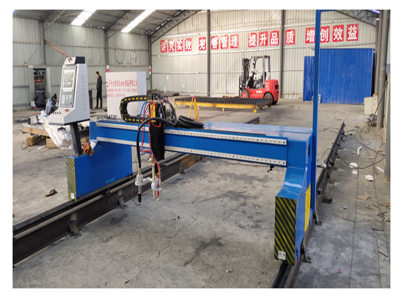 大型激光切割機(jī)